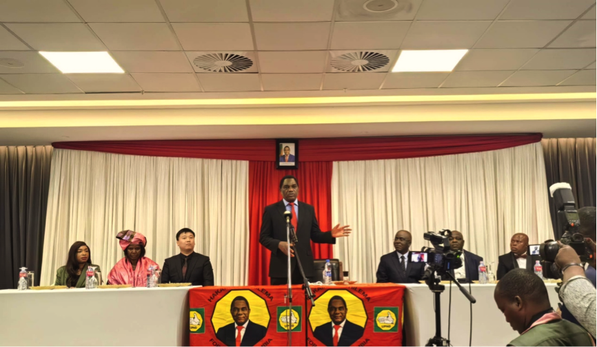 xpj官网总裁助理王治伟受邀 出席赞比亚总统晚宴